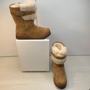 Ugg Boots - Big Kid Size 1